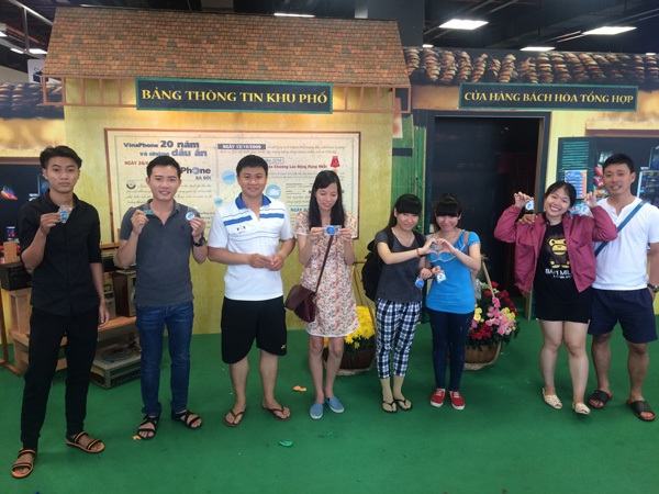 Giới trẻ Sài thành vui chơi “tung trời” dịp cuối tuần - 6 Giới trẻ Sài thành vui chơi “tung trời” dịp cuối tuần - 6