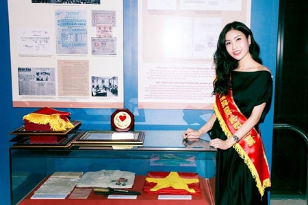 Hoa hậu doanh nhân Lam Cúc với xu hướng làm đẹp “văn minh” - 5 Với lịch sử thành lập và phát triển trong suốt 9 năm, phục vụ hàng triệu khách hàng, cùng hàng chục giải thưởng lớn nhỏ do các tổ chức uy tín phong tặng như: Giải thưởng thương hiệu vàng Thủ đô nhiều năm liền, Top 200 dịch vụ hàng đầu năm 2015, Thương hiệu tiêu biểu ASEAN năm 2015,…, Adora là một trong những thương hiệu làm đẹp uy tín hàng đầu hiện nay.