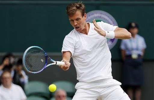Murray 3-0 Berdych: Chiến thắng xứng đáng - 3
Tomas Berdych thi đấu trong trận bán kết 2 nội dung đơn nam Wimbledon 2016