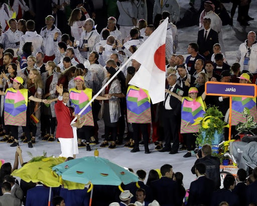 Lễ khai mạc Olympic 2016: Rực rỡ sắc màu, ánh sáng - 23
Đoàn thể thao Nhật Bản, quốc gia Đông Á nằm trong những nước có đông vận động viên tham dự Olympic đông nhất với 333 vận động viên, tranh tài ở 30 môn. Nhật bản cũng là chủ nhà của thế vận hội mùa hè 2020