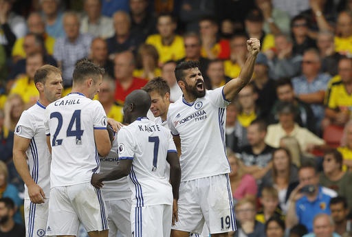 Watford 1-2 Chelsea: Ngược dòng ngoạn mục - 2
Các cầu thủ Chelsea ăn mừng sau khi Costa ghi bàn