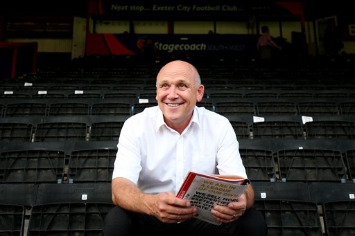 
Mike Phelan đang làm huấn luyện viên tạm quyền ở Hull City
