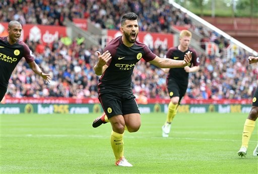 Stoke 1-4 Man City: Chiến thắng giòn giã - 1
Aguero là người hùng của Man City ở trận này
