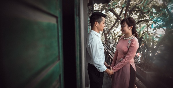 Chuyện tình của cặp đôi bằng tuổi, hẹn hò phải mang… chứng minh thư - 11 Chuyện tình của cặp đôi bằng tuổi, hẹn hò phải mang… chứng minh thư - 11
