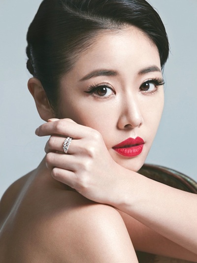 
Lâm Tâm Như sở hữu làn da mịn không tì vết.
