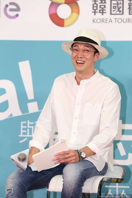 So Ji Sub: “Tôi là người lãng mạn” - 3
So Ji Sub giao lưu với hơn 1000 khán giả tại Đài Loan, ngày 22/5.