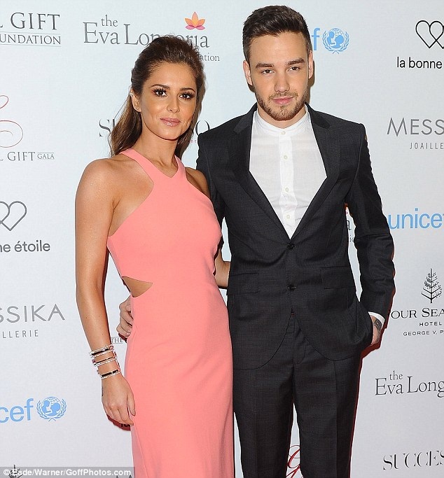 
Hienẹ tại cô đang chuẩn bị cho một số dự án âm nhạc mới
