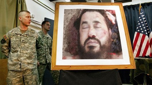 Hé lộ về kẻ thực sự tạo ra IS - 2
Tên Abu Musab al-Zarqawi bị tiêu diệt trong một vụ không kích của Mỹ. (Ảnh: AP)