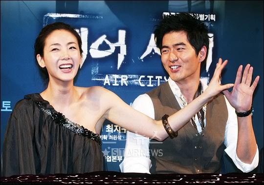 Tình cũ của Choi Ji Woo bức xúc vì bị tố… cưỡng dâm - 3
Lee Jin Wook từng là bạn trai của Choi Ji Woo từ năm 2007 đến năm 2011.