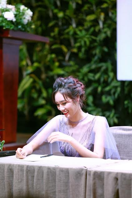 Xuân Lan khoe dáng cùng Hoa hậu Quý bà Châu Á Kim Nguyễn - 1 Xuân Lan khoe dáng cùng Hoa hậu Quý bà Châu Á Kim Nguyễn - 1