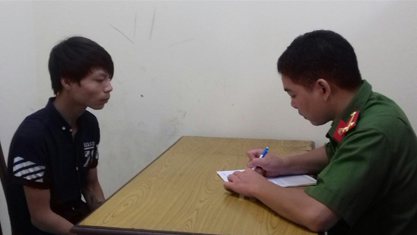 Lừa đặt hàng qua facebook, đưa con mồi lên đồi vắng để cướp - 2
Đối tượng Văn