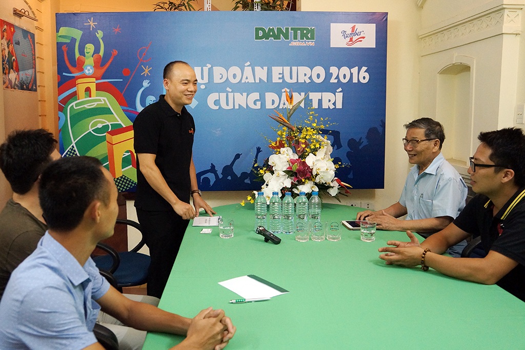Dân trí trao thưởng chương trình “Dự đoán Euro 2016” đợt 1 - 4
Độc giả Đỗ Trung Kiên đánh giá cao sự hấp dẫn của chương trình Dự đoán Euro 2016 mà báo điện tử Dân trí tổ chức
