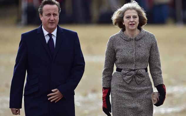 
Thủ tướng Anh David Cameron (trái) và người kế nhiệm Theresa May. (Ảnh: PA)
