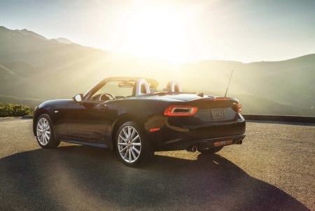 Fiat 124 Spider có gì khác Mazda MX-5? - 2