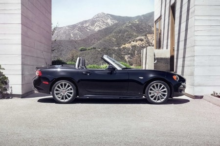 Fiat 124 Spider có gì khác Mazda MX-5? - 8