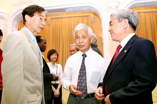 Giáo sư Trần Thanh Vân: Nhiều người hiểu sai về tầm quan trọng của khoa học cơ bản - 3 Giáo sư Trần Thanh Vân là người có đóng góp rất lơn trong việc đưa các nhà khoa học từng đạt giải Nobel tới Việt Nam