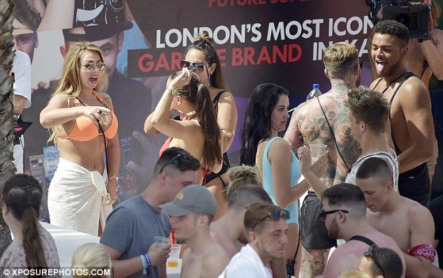 Mát mắt ngắm dàn người đẹp diện áo tắm - 12