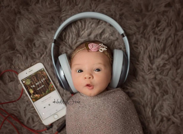 Cười đau bụng với biểu hiện nét mặt hài hước của bé - 15
Dân chơi là đây!