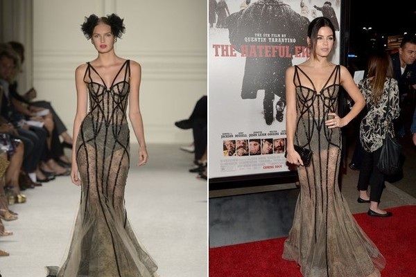 Những sao mặc đồ hiệu đẹp không kém siêu mẫu trên sàn catwalk - 2
Jenna Dewan-Tatum khoe dáng sexy không kém gì siêu mẫu trong bộ váy của Marchesa
