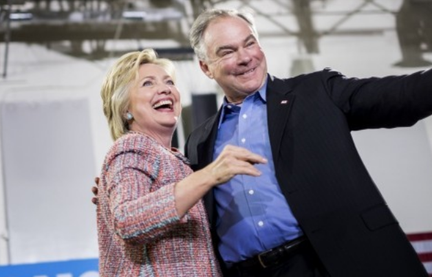 
Bà Clinton và ông Tim Kaine. (Ảnh: Washington Post)
