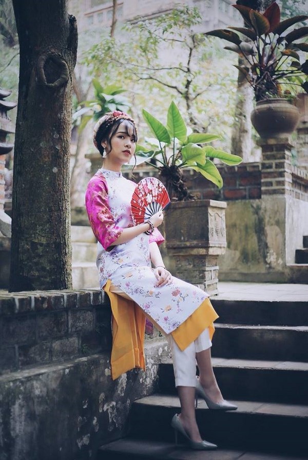 Á khôi du học sinh Việt diện áo dài cách tân đẹp hút mắt - 11
Thần thái của Hương Thảo trong bộ ảnh mới khiến nhận được nhiều lời khen ngợi.