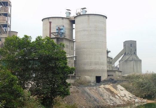 Đầu độc môi trường sống, Công ty xi măng Bắc Giang nhận án phạt - 1