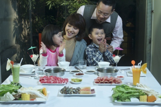 Cùng Lẩu Sỹ Phú giữ trọn yêu thương ngày Tết - 1 Lẩu Sỹ Phú giúp những khoảnh khắc sum họp, yêu thương thêm ý nghĩa