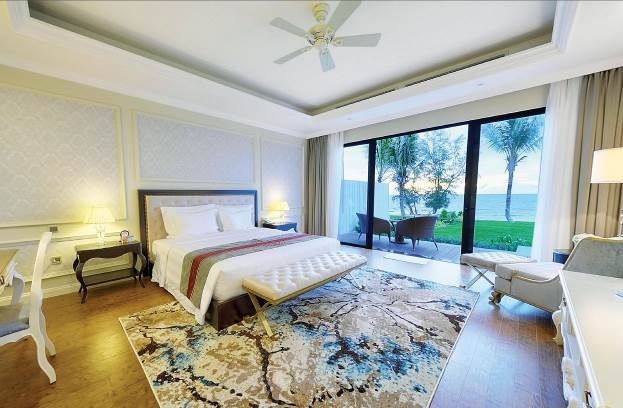 Vì sao biệt thự biển lại thu hút Việt kiều mua đầu tư? - 2
Biệt thự biển nghỉ dưỡng Vinpearl Resort & Villas chiếm lĩnh vị trí đắc địa tại các bãi biển Đà Nẵng, Nha Trang, Phú Quốc với tiện nghi chuẩn 5 sao là khoản đầu tư có khả năng sinh lời cao