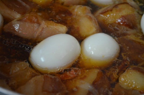 Thưởng thức món ăn không thể thiếu trên bàn tiệc của người Sài Gòn - 2 Thưởng thức món ăn không thể thiếu trên bàn tiệc của người Sài Gòn - 2