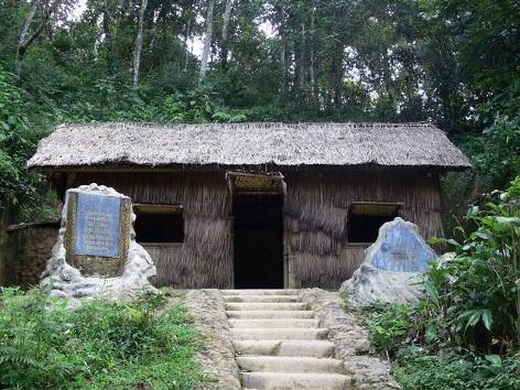 Kiêu sa hoa ban trắng ở Điện Biên anh hùng - 4 Kiêu sa hoa ban trắng ở Điện Biên anh hùng - 4