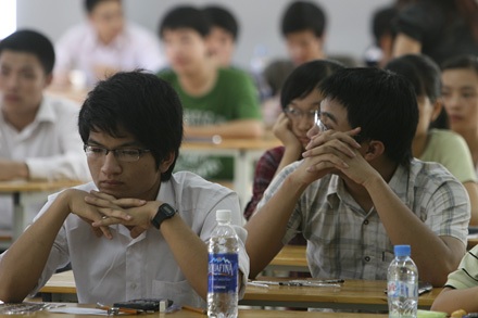Quy chế tuyển sinh ĐH,CĐ 2016: Thí sinh ít có cơ hội chọn chỗ để vào đại học! - 2
Theo Quy chế tuyển sinh ĐH,CĐ 2016, hạn chế thí sinh lựa chọn ngành học, trường học theo cảm tính