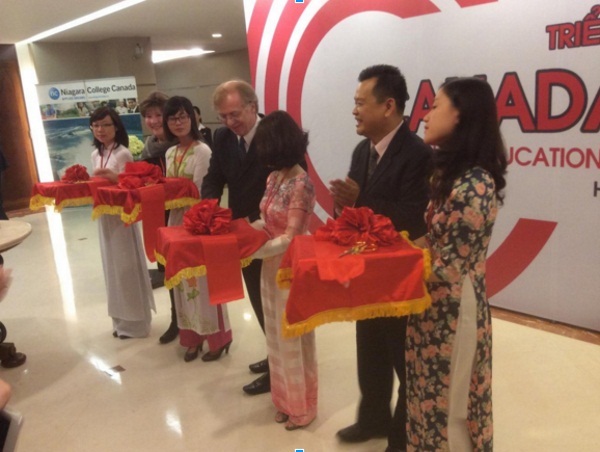 Triển lãm giáo dục Canada mùa Xuân 2016 - 1 Triển lãm giáo dục Canada mùa Xuân 2016 - 1
