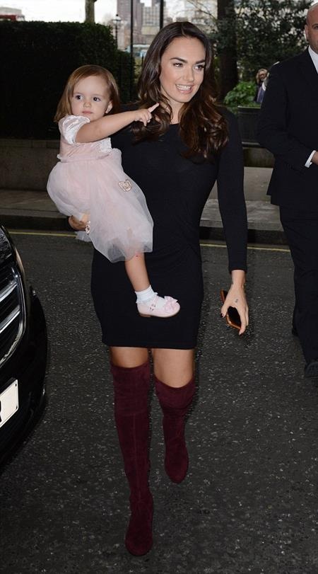 Chồng vướng vòng lao lý, con gái tỷ phú F1 quyết tâm ly dị - 2 Tamara Ecclestone thường xuyên xuất hiện mà không có chồng bên cạnh