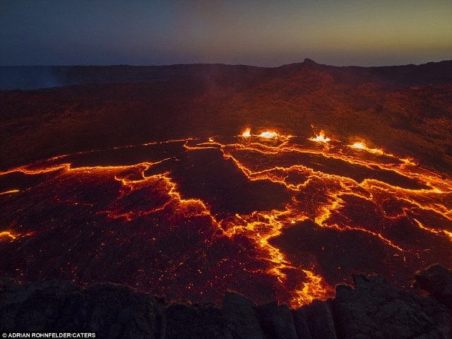 “Cánh đồng vàng” núi lửa đẹp như mơ ở Ethiopia - 8 “Cánh đồng vàng” núi lửa đẹp như mơ ở Ethiopia - 8