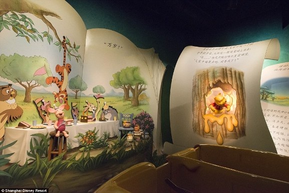 Ảnh chụp trên không về Disneyland Thượng Hải: Cháy vé khai mạc chỉ trong vài giờ - 14 Ảnh chụp trên không về Disneyland Thượng Hải: Cháy vé khai mạc chỉ trong vài giờ - 14