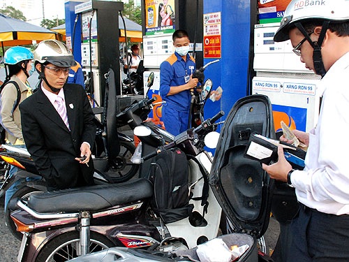 Bộ Tài chính thanh tra hàng loạt DN xăng dầu - 1
Thanh tra thuế các doanh nghiệp xăng dầu