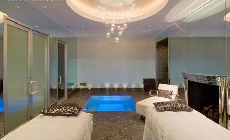 Cận cảnh chốn dừng chân “ngốn” của vợ chồng Beyonce một triệu đô la mỗi tháng - 12 Thẩm mỹ viện tại gia trang hoàng lộng lẫy