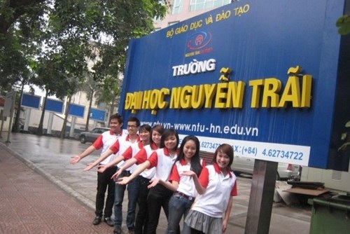 Đại học ứng dụng: Chỉ 30% thời gian trên lớp, còn lại là thực hành, thực tế - 2
Sinh viên trường ĐH Nguyễn Trãi