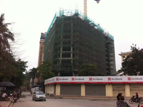 Tháp Doanh Nhân khai trương căn hộ mẫu 28/5 - 2 Dự án đang xây tới tầng thứ 17