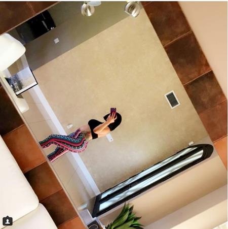 Chịu “khoe” con mới sinh, em trai cô Kim sẽ kiếm được cả chục tỉ đồng - 4 Blac Chyna khoe ảnh bầu bí trên mạng xã hội