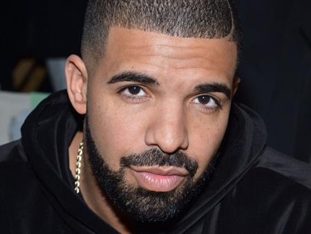Những giọng ca khiến fan “cháy túi” trong mùa hè này - 6 … và Drake là hai cái tên tiếp theo góp mặt trong top 10 ngôi sao ca nhạc kiếm tiền giỏi nhất mùa hè này