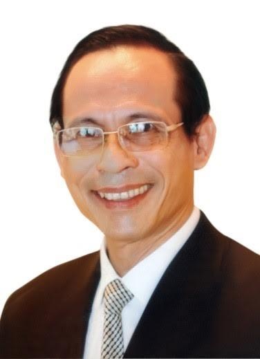 “Nụ cười hạnh phúc” mang tới 30 cơ hội làm răng miễn phí trị giá 300 triệu đồng/trường hợp - 1 Giám đốc dự án và Cố vấn chuyên môn: GS.TS.NGND Hoàng Tử Hùng - Chuyên gia đầu ngành răng hàm mặt Việt Nam.