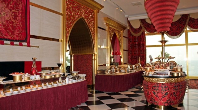 Top 10 nhà hàng sang nhất cho khách du lịch giàu có ở Dubai - 6 Top 10 nhà hàng sang nhất cho khách du lịch giàu có ở Dubai - 6