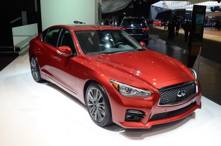 Q50 và Q60 toả sáng trên sàn diễn Infiniti - 3