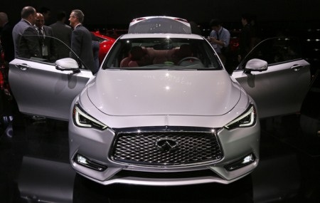 Q50 và Q60 toả sáng trên sàn diễn Infiniti - 6