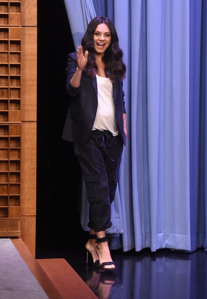 Thu nhập Phạm Băng Băng ngang ngửa Jennifer Aniston, Charlize Theron - 9
Bà mẹ hai con - ngôi sao phim Thiên nga đen Mila Kunis kiếm được 11 triệu đô la trong 12 tháng qua