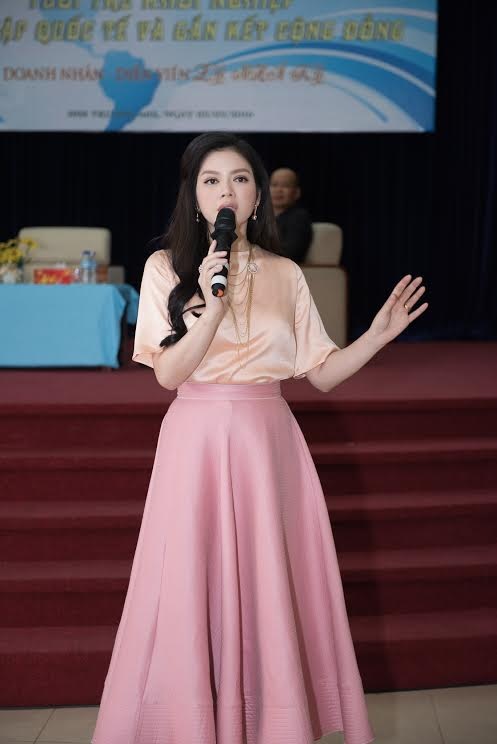 Sinh viên đại học... bao vây Lý Nhã Kỳ - 7 Sinh viên đại học... bao vây Lý Nhã Kỳ - 7