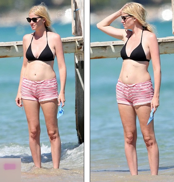 Biểu tượng gợi cảm lộ bụng phệ trên biển - 2
Chân dài người Hà Lan lộ bụng không săn chắc và phẳng mịn như ngày còn son