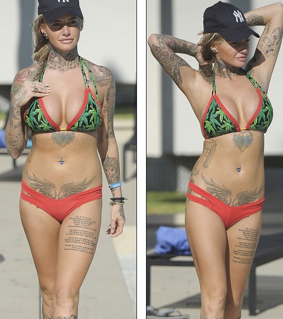 
Jemma Lucy là sao của show truyền hình ăn khách Ex On The Beach
