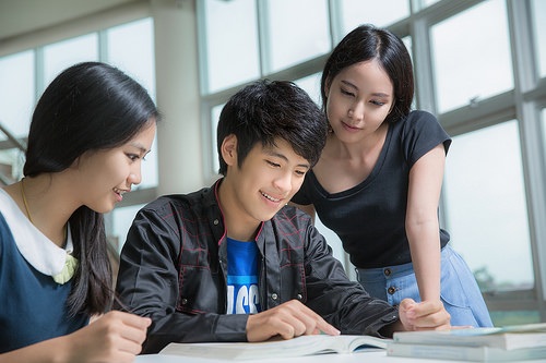 Học bổng 100% bậc Cao đẳng - Cơ hội vàng cho sinh viên không thể vào thẳng chính khoá - 2 Học bổng 100% bậc Cao đẳng - Cơ hội vàng cho sinh viên không thể vào thẳng chính khoá - 2
